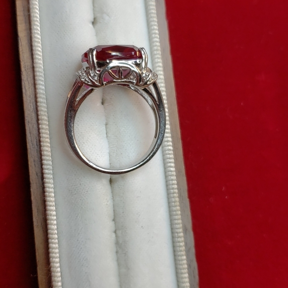 Sterling Silver Cushion Cut Cocktail Ring - Picture 4 of 6